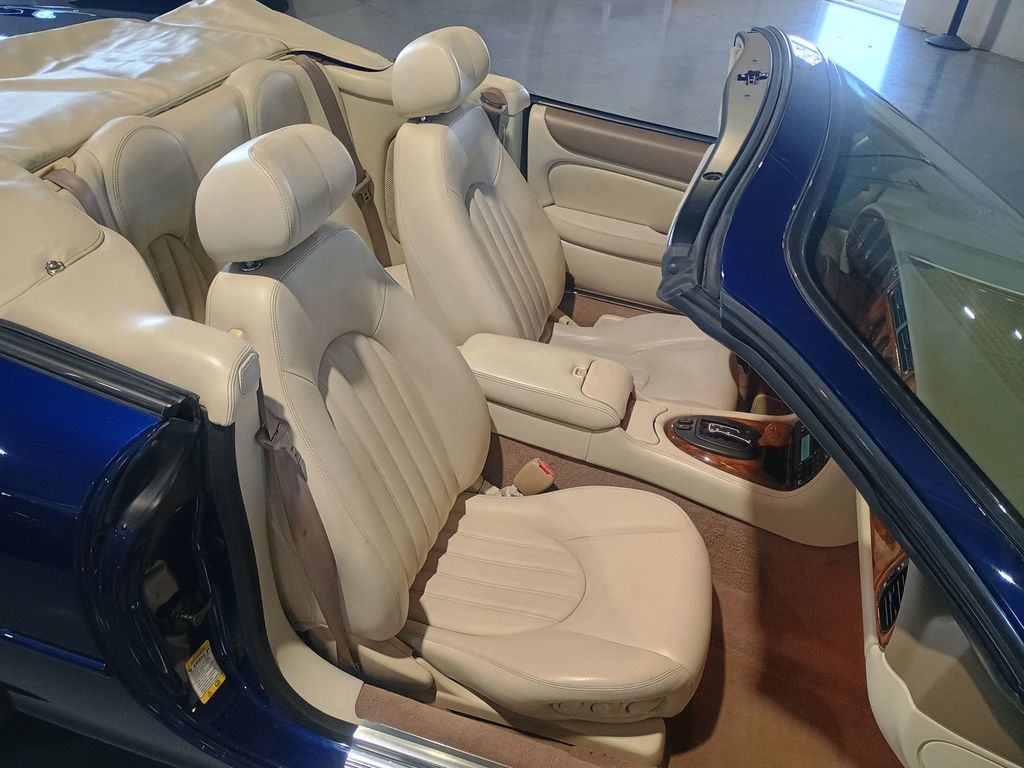 2001 Jaguar XK8 2dr Convertible Clean Carfax Florida Car - 22975971 - 33