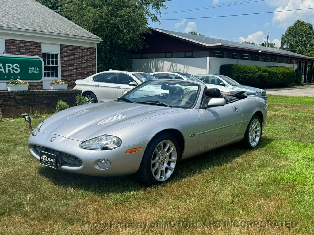 2001 Jaguar XK XKR photo 4