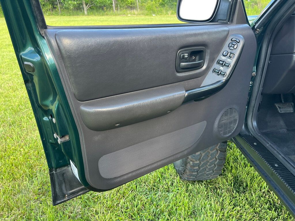 2001 Jeep Cherokee Final Year Rust Free Off Road Ready XJ Box Jeep - 23041581 - 26