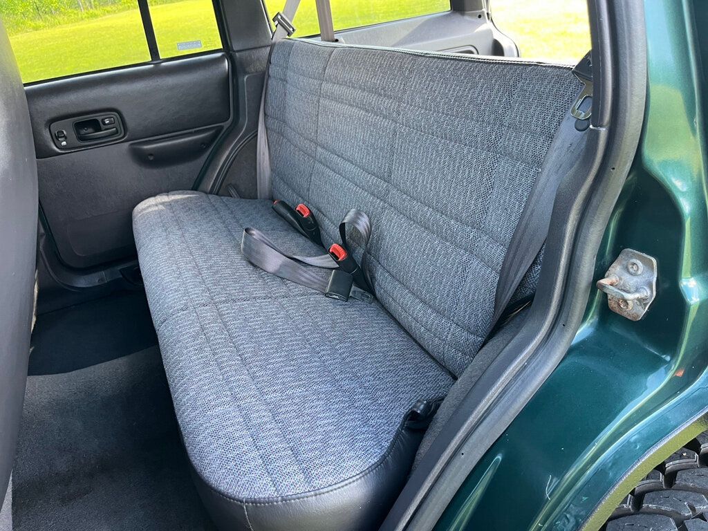 2001 Jeep Cherokee Final Year Rust Free Off Road Ready XJ Box Jeep - 23041581 - 37