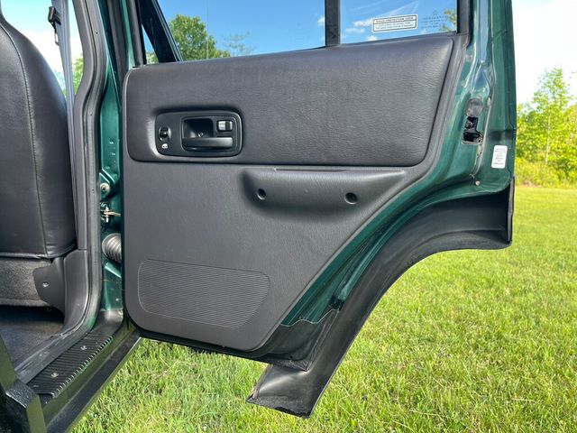 2001 Jeep Cherokee Final Year Rust Free Off Road Ready XJ Box Jeep - 23041581 - 48