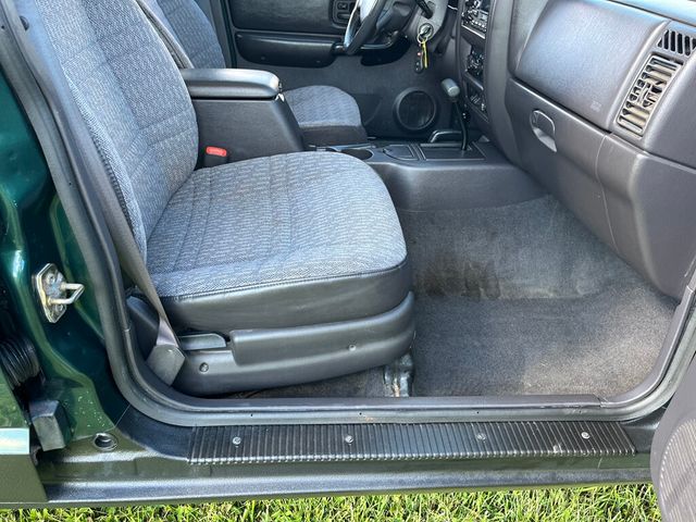2001 Jeep Cherokee Final Year Rust Free Off Road Ready XJ Box Jeep - 23041581 - 50