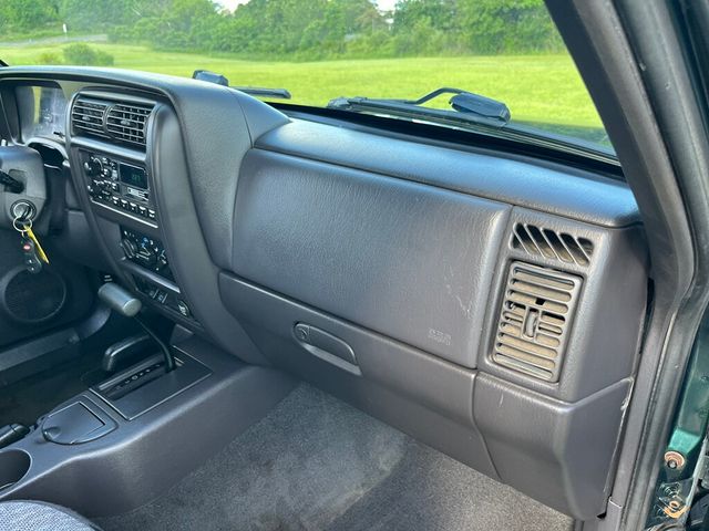 2001 Jeep Cherokee Final Year Rust Free Off Road Ready XJ Box Jeep - 23041581 - 51