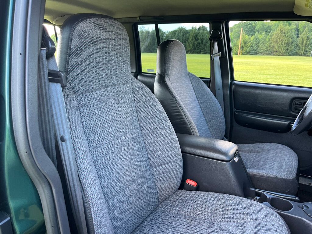2001 Jeep Cherokee Final Year Rust Free Off Road Ready XJ Box Jeep - 23041581 - 54