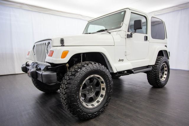 2001 Jeep Wrangler 2dr Sahara - 22663875 - 24