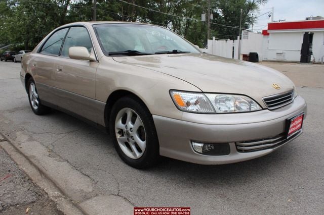 2001 Lexus ES 300 4dr Sedan - 22449447 - 0