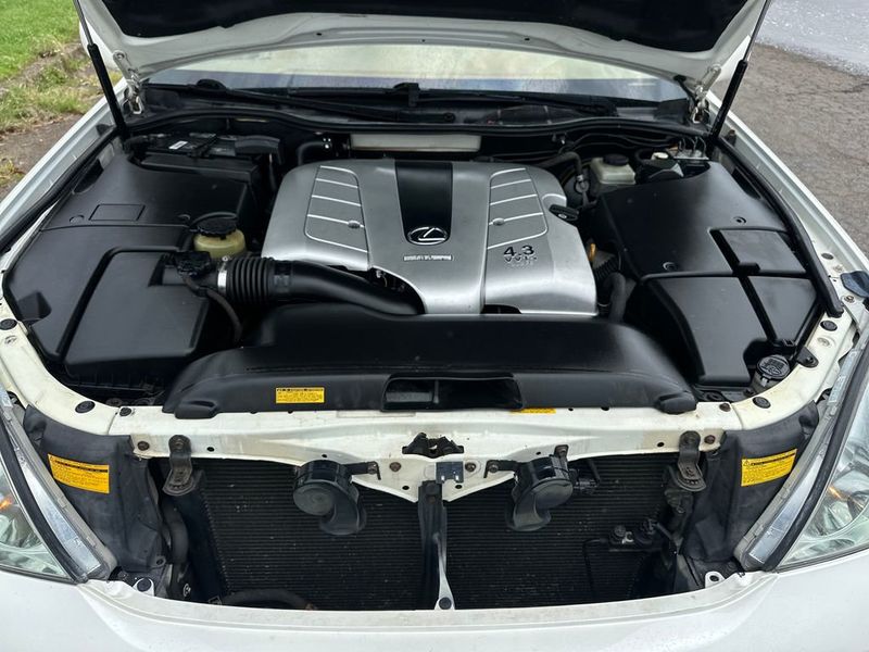 2001 Lexus LS 430 4dr Sedan - 22998351 - 15