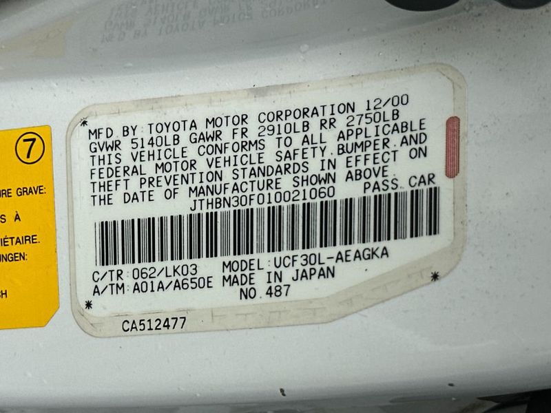 2001 Lexus LS 430 4dr Sedan - 22998351 - 18