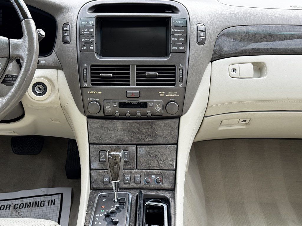 2001 Lexus LS 430 4dr Sedan - 23004319 - 21