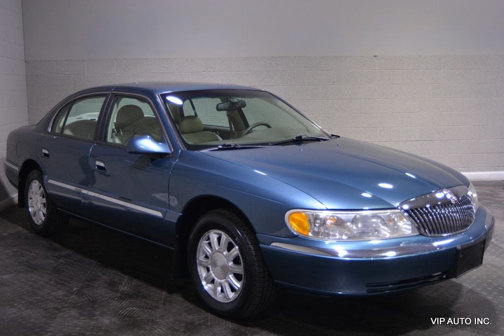 2001 Lincoln Continental 4dr Sedan - 22589545 - 21