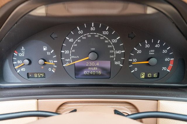 2001 Mercedes-Benz E-Class E320 4dr Sedan 3.2L AWD - 23052805 - 20