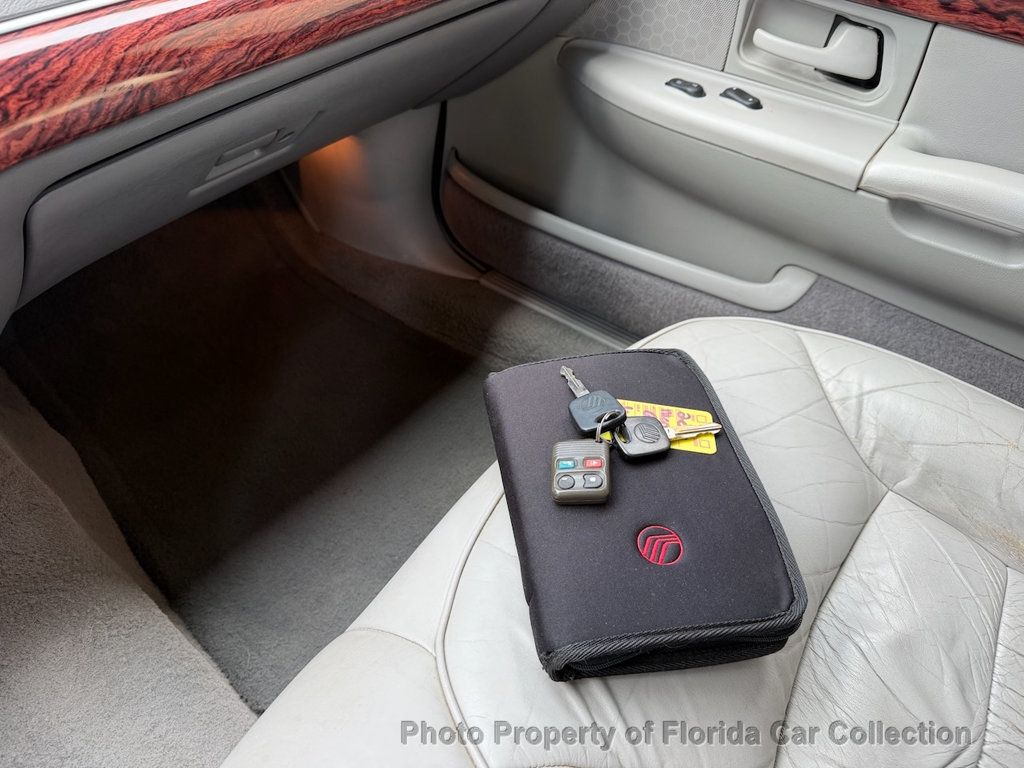 2001 Mercury Grand Marquis LS Premium Sedan Florida Edition - 22937893 - 47