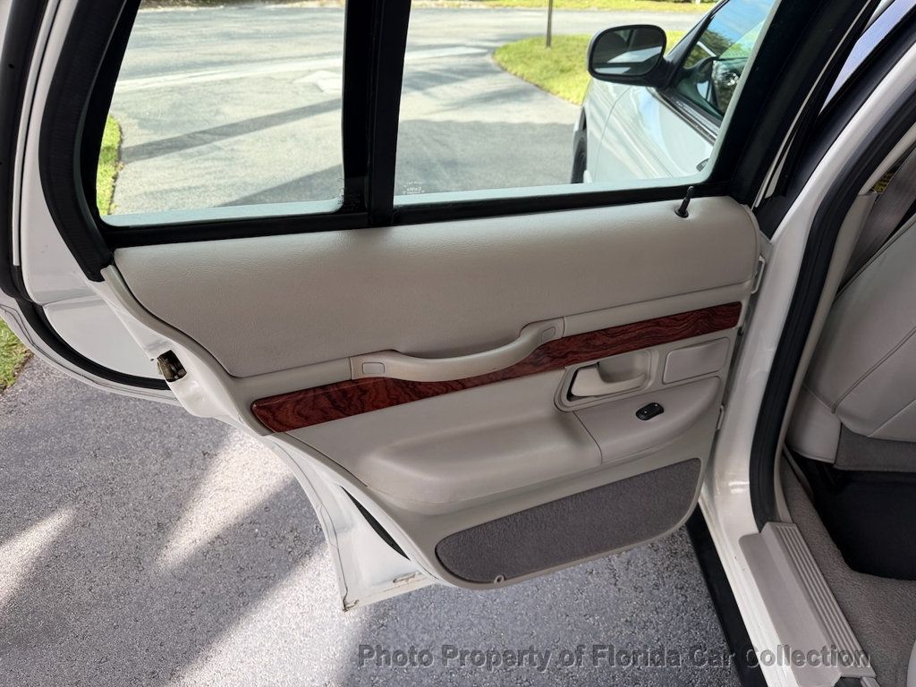 2001 Mercury Grand Marquis LS Premium Sedan Florida Edition - 22937893 - 60