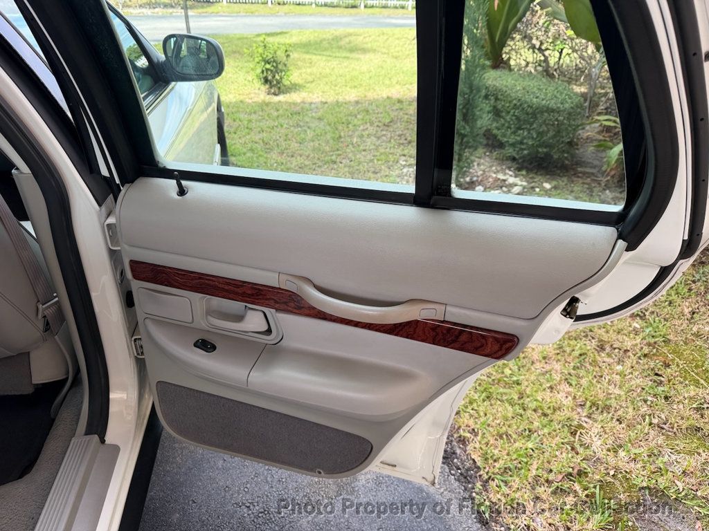 2001 Mercury Grand Marquis LS Premium Sedan Florida Edition - 22937893 - 61