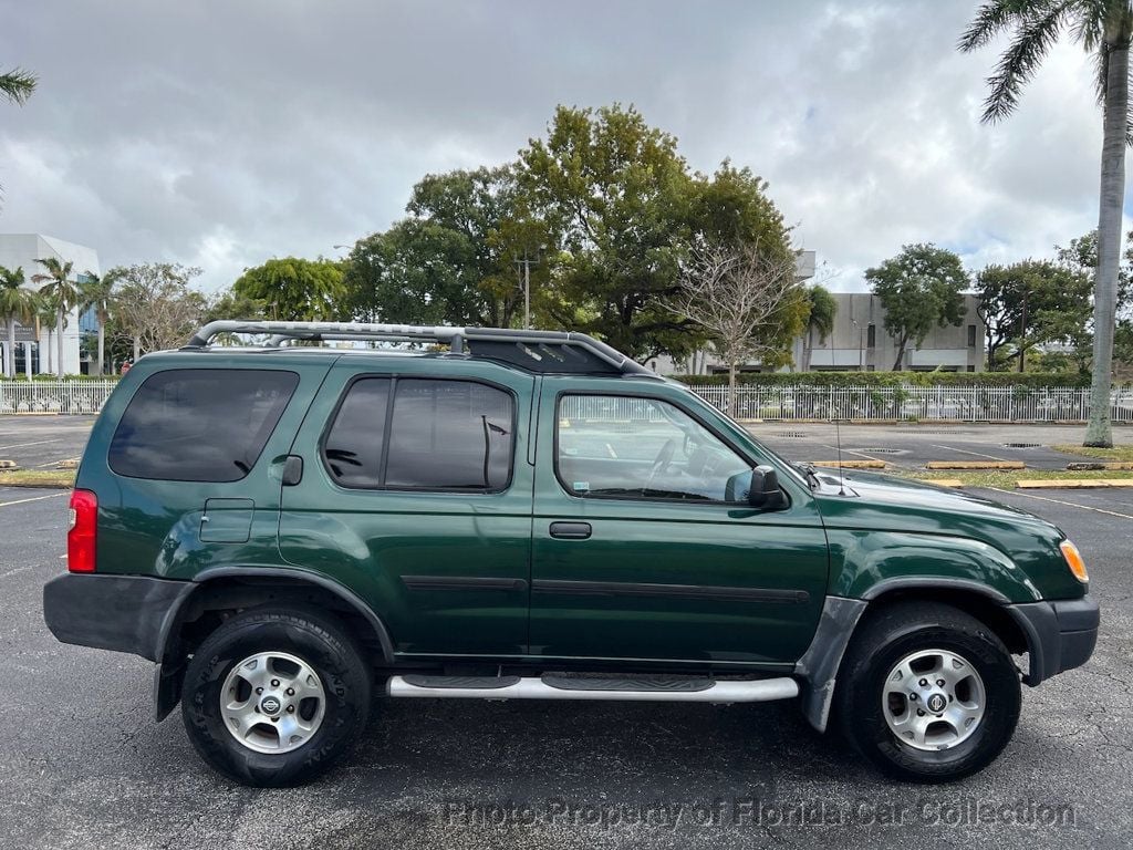 2001 Nissan Xterra SE photo 14