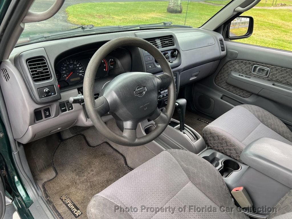 2001 Nissan Xterra SE photo 29