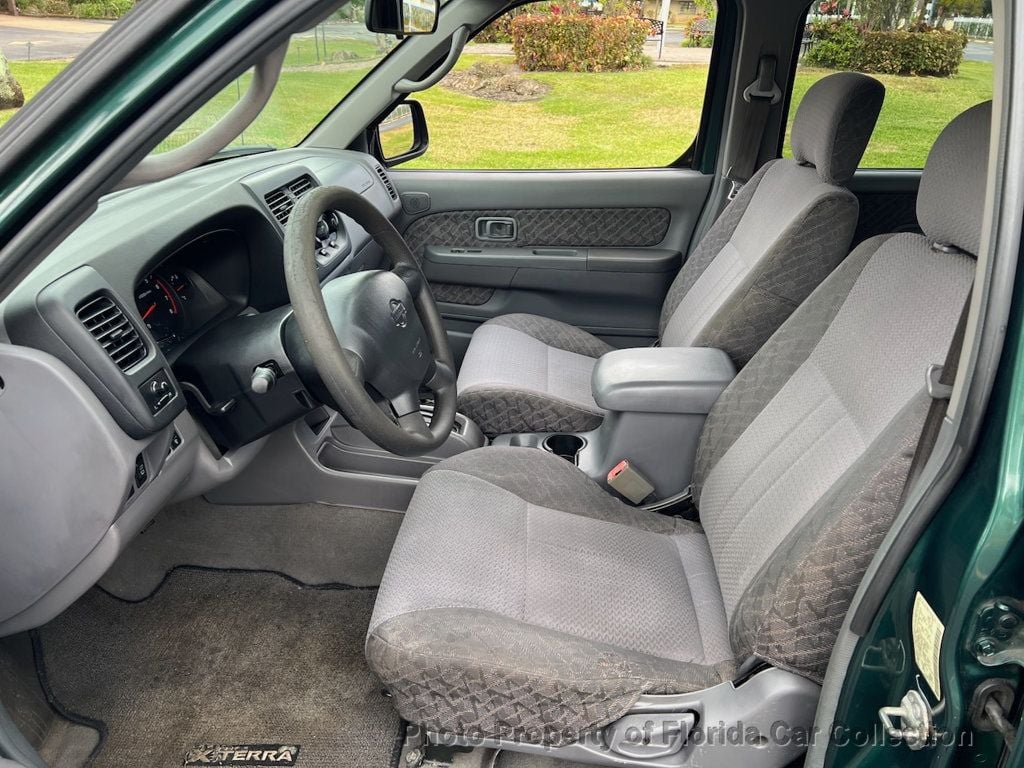 2001 Nissan Xterra SE photo 30
