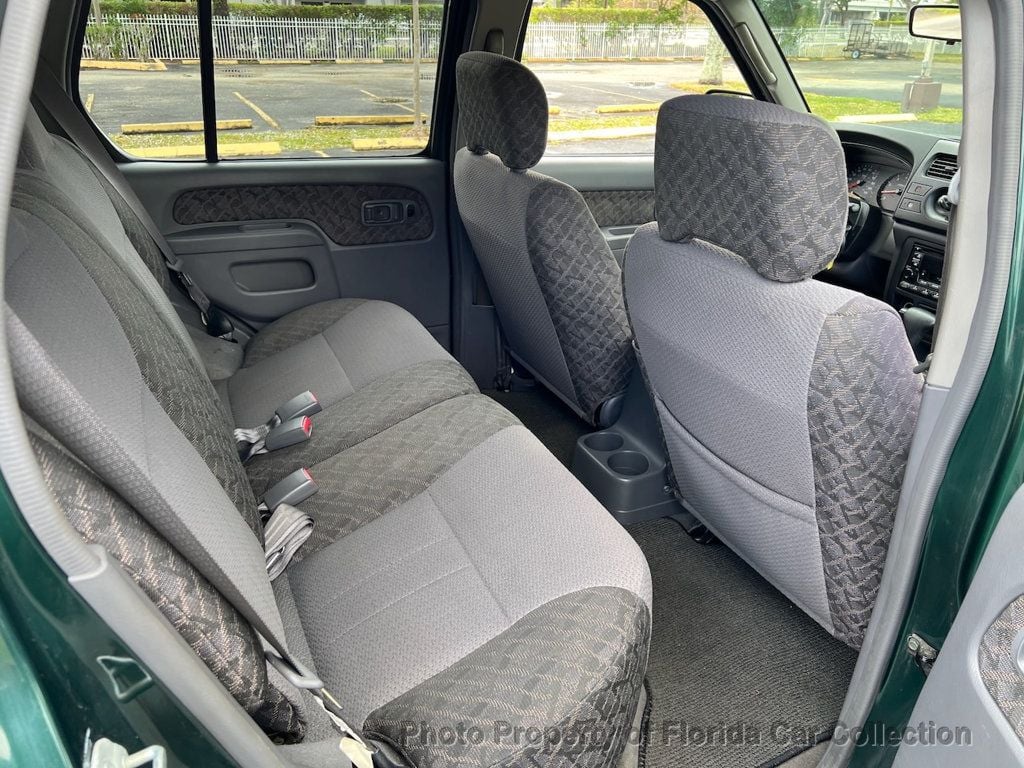 2001 Nissan Xterra SE photo 33