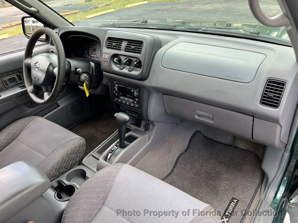 2001 Nissan Xterra SE photo 35