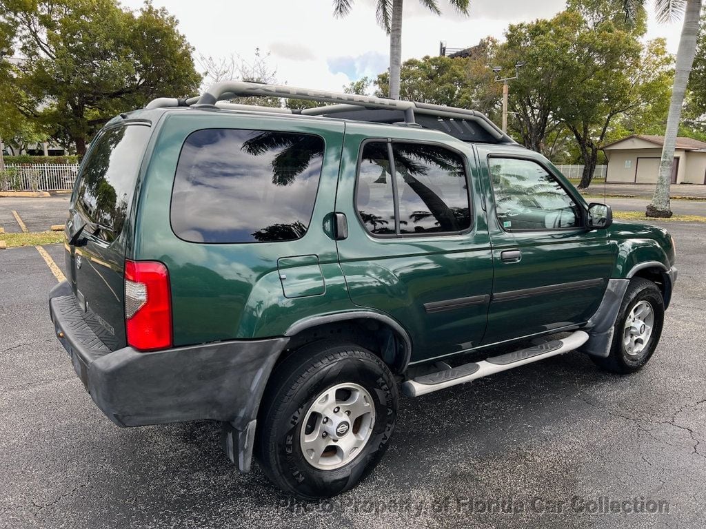 2001 Nissan Xterra SE photo 4