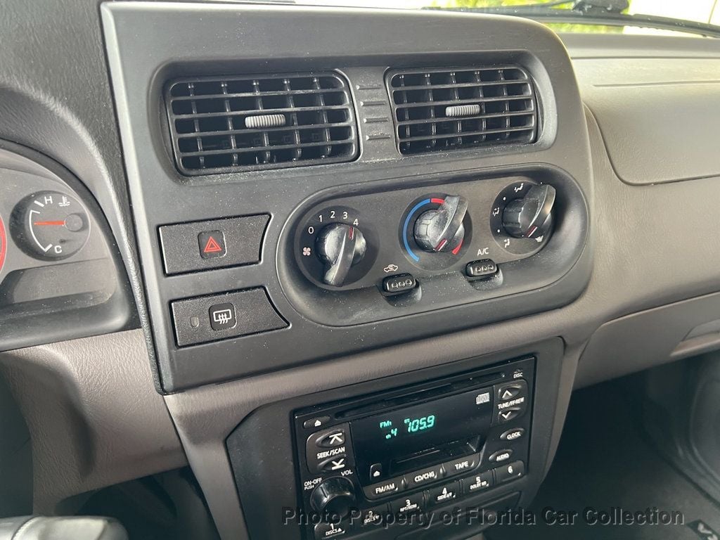 2001 Nissan Xterra SE photo 43