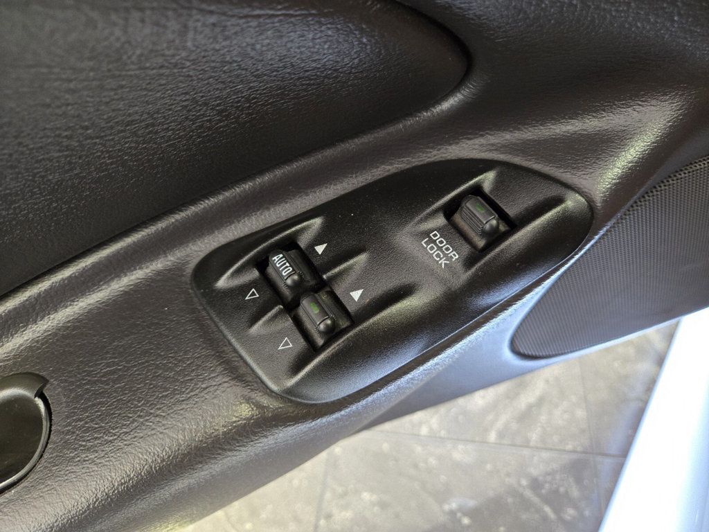 2001 Plymouth Prowler 2dr Roadster - 22975836 - 10