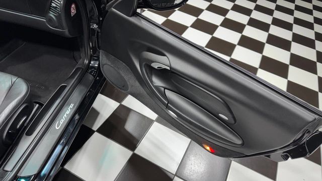 2001 Porsche 911 Carrera 2dr Cabriolet - 22880350 - 21