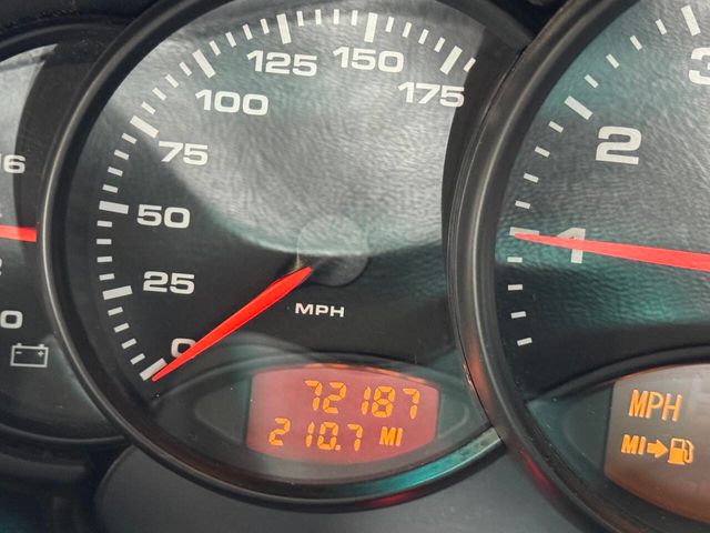 2001 Porsche 911 Carrera 2dr Cabriolet - 22880350 - 2