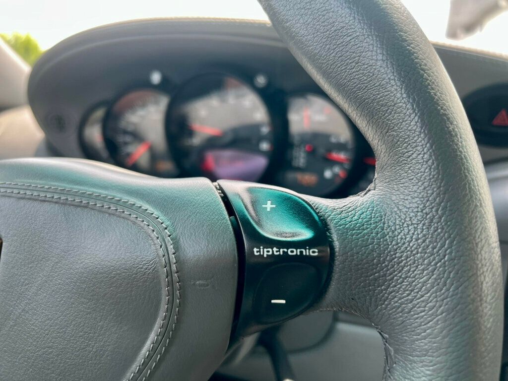 2001 Porsche 911 Turbo - 23036045 - 16