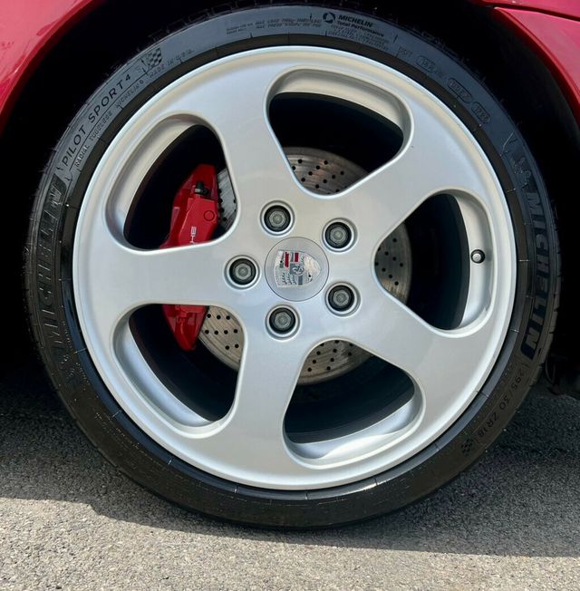 2001 Porsche 911 Turbo - 23036045 - 22