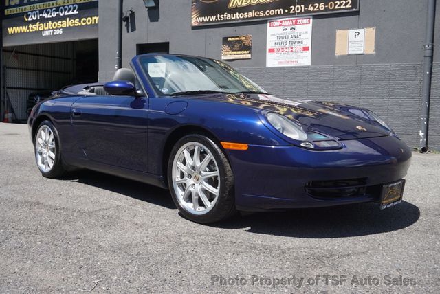2001 Porsche 911 Carrera 2dr Carrera Cabriolet 6-Speed Manual - 23045148 - 10
