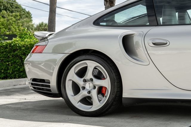 2001 Porsche 911 Carrera 2dr Carrera Turbo 6-Speed Manual - 23088340 - 24