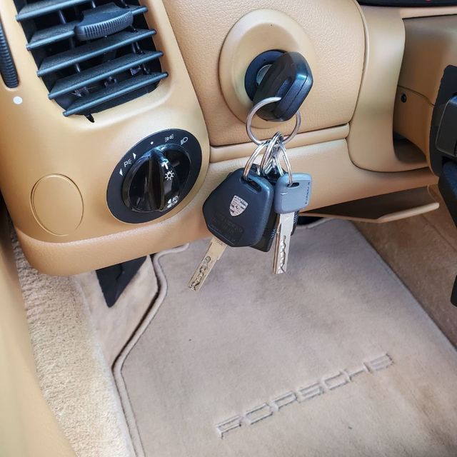 2001 Porsche 911 Carrera 911 Carrera Cabriolet 6 Speed Manual - 20491540 - 16