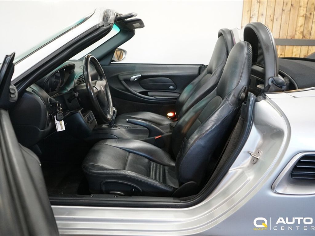 2001 Porsche Boxster 2dr Roadster 5-Speed Manual - 23044313 - 18