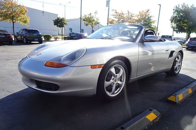 2001 Porsche Boxster 2dr Roadster 5-Speed Manual - 22929565 - 3