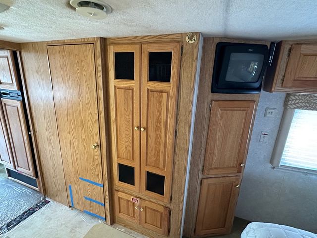 2001 ROADMASTER RAIL DYANASTER RV - 23030805 - 8
