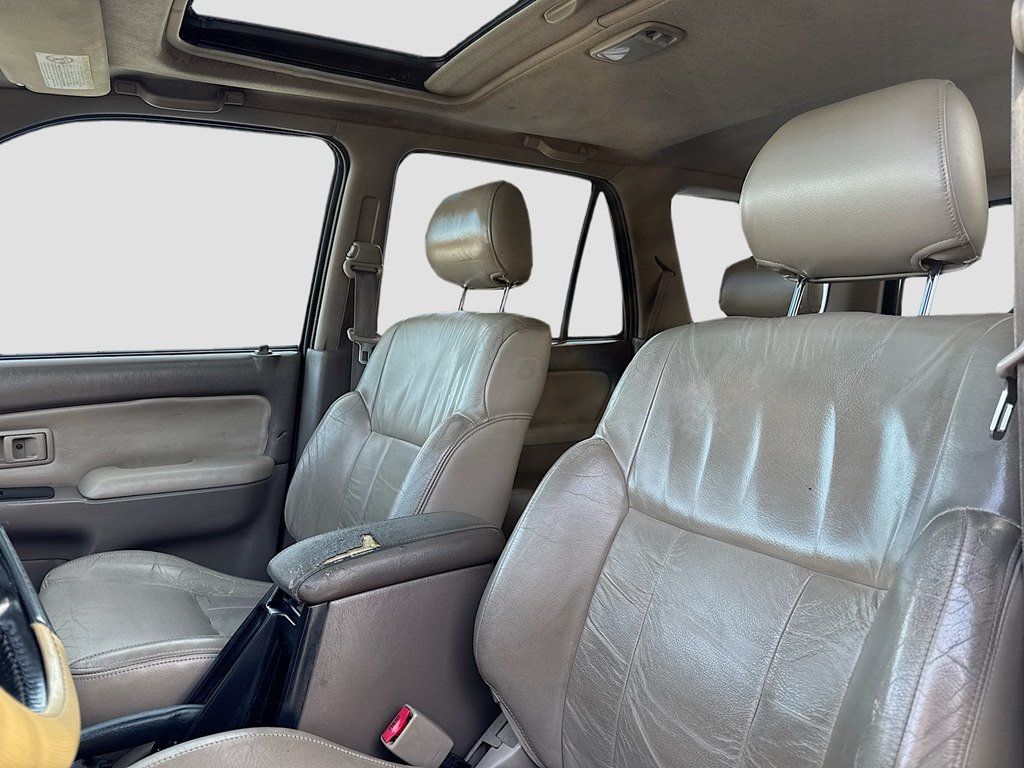 2001 Toyota 4Runner 4dr SR5 3.4L Automatic 4WD - 22974661 - 10