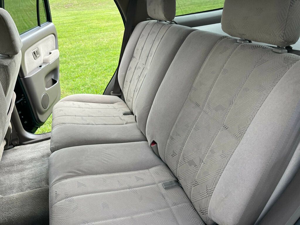 2001 Toyota 4Runner Classic 4x4 4runner 100 Photos great service history - 23019555 - 72