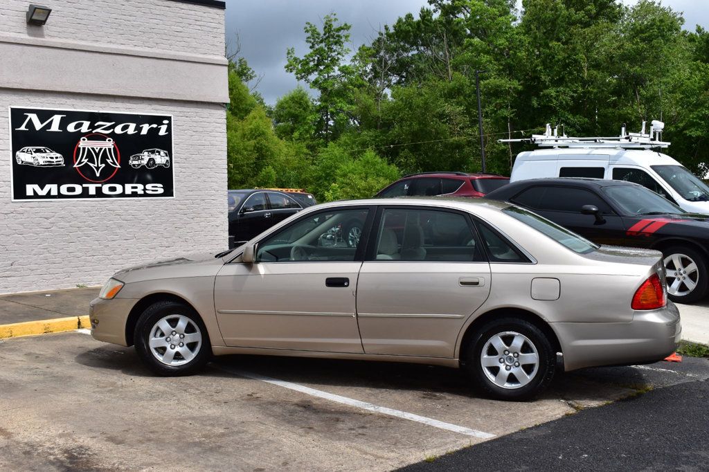2001 Toyota Avalon photo 3