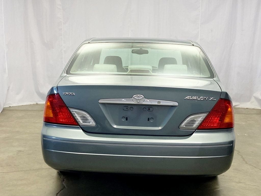 2001 Toyota Avalon  - 22562611 - 9