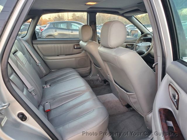 2001 Toyota Avalon  - 22982345 - 19