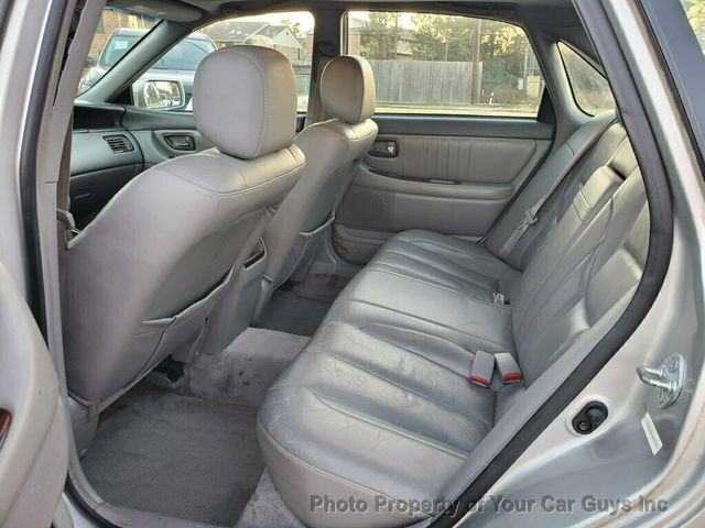 2001 Toyota Avalon 4dr Sedan XL w/Bucket Seats - 22982345 - 19