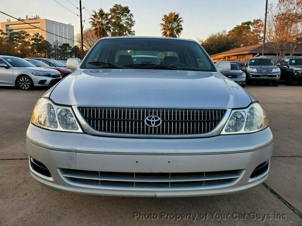 2001 Toyota Avalon 4dr Sedan XL w/Bucket Seats - 22982345 - 3
