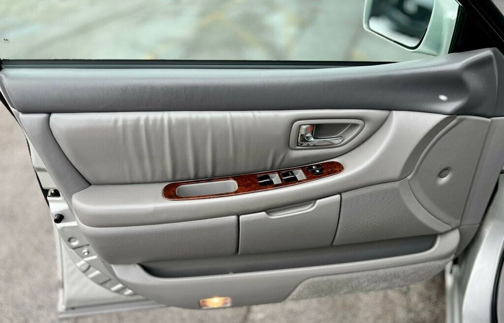 2001 Toyota Avalon XL - 22976567 - 11