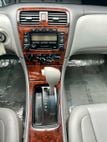 2001 Toyota Avalon XL - 22976567 - 20