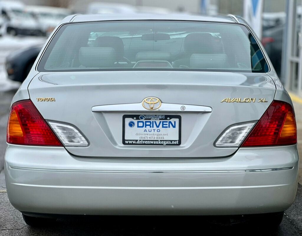 2001 Toyota Avalon XL - 22976567 - 3