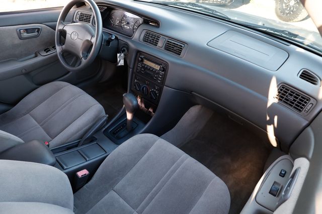 2001 Toyota Camry 4dr Sedan CE Automatic - 22973334 - 20