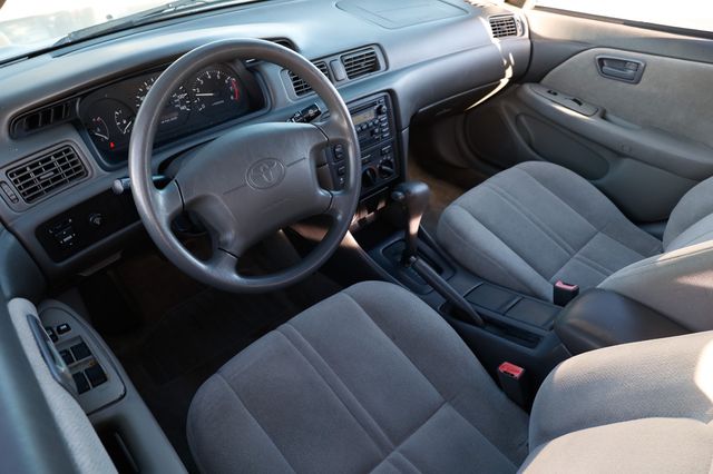 2001 Toyota Camry 4dr Sedan CE Automatic - 22973334 - 5