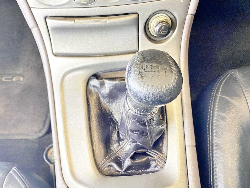 2001 Toyota Celica GTS - 23021798 - 30