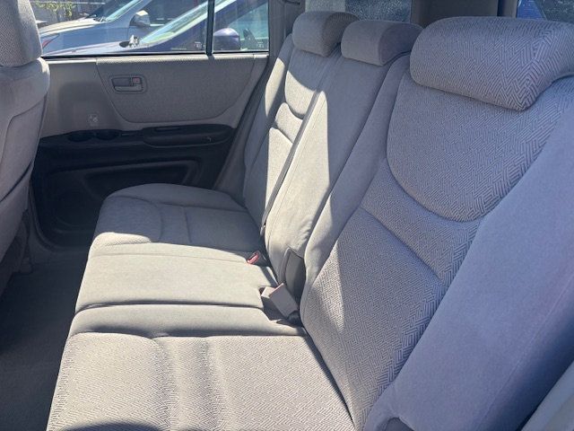 2001 Toyota Highlander 4dr 4-Cyl - 22949845 - 8